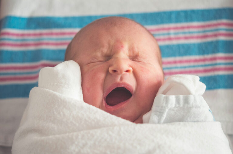 Newborn vision and hearing development